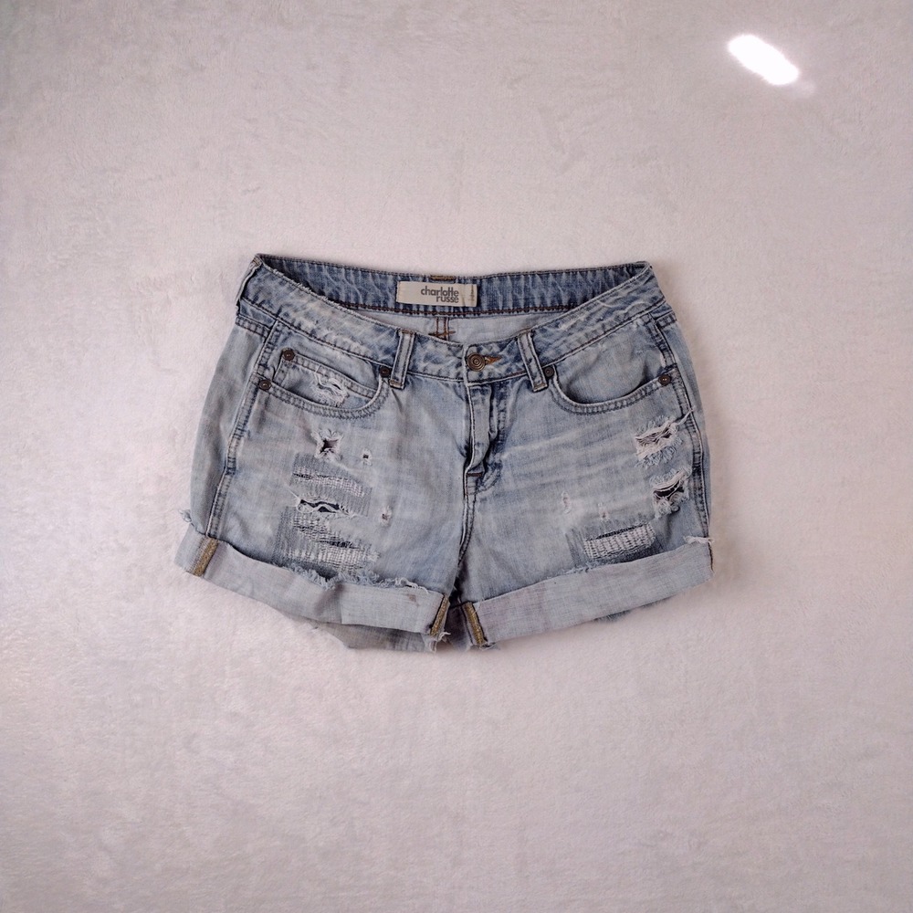 Charlotte‎ Russe Womens Distressed Denim Shorts Light Wash Cuffed Size 2